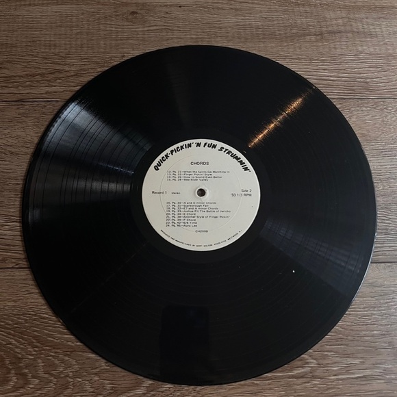 Vintage 1970 Quick-Pickin' 'N Fun-Strummin' LP Vinyl & Books Guitar Course - Picture 2 of 6